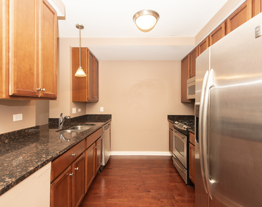 1160 S Michigan Avenue - Photo Thumbnail 6