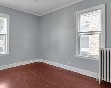 5714 N Christiana Avenue - Photo Thumbnail 14