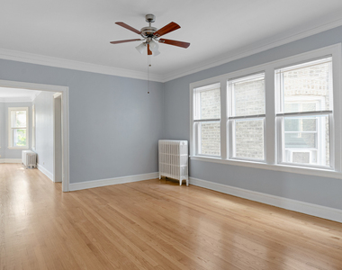 5714 N Christiana Avenue - Photo Thumbnail 6