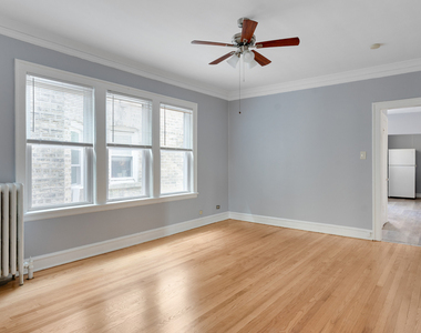 5714 N Christiana Avenue - Photo Thumbnail 7