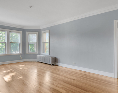 5714 N Christiana Avenue - Photo Thumbnail 4