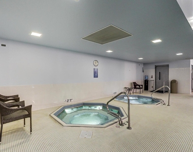 505 N Lake Shore Drive - Photo Thumbnail 17