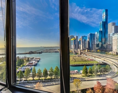 505 N Lake Shore Drive - Photo Thumbnail 8