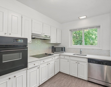 200 South Boulevard - Photo Thumbnail 18