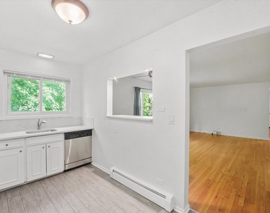 200 South Boulevard - Photo Thumbnail 17