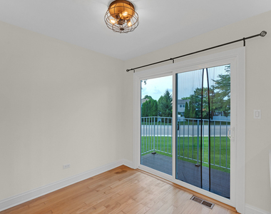 608 Inverrary Lane - Photo Thumbnail 8