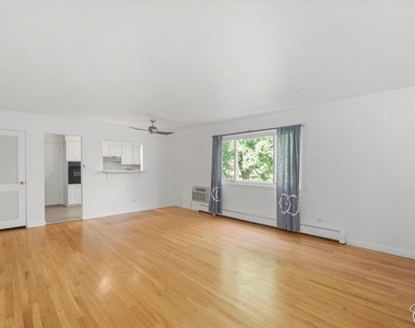 200 South Boulevard - Photo Thumbnail 16