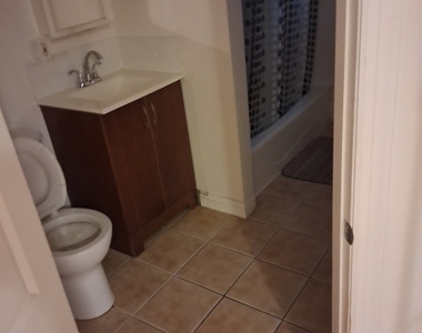 6532 N Glenwood Avenue - Photo Thumbnail 5