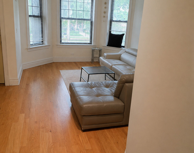 6532 N Glenwood Avenue - Photo Thumbnail 6