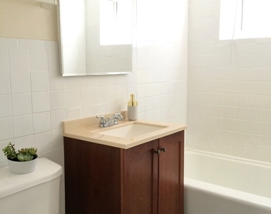 741 Mulford Street - Photo Thumbnail 4