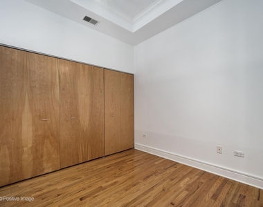 212 W Washington Street - Photo Thumbnail 13