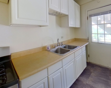 835 Mulford Street - Photo Thumbnail 6