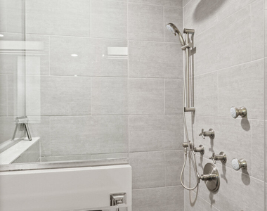 2301 W Wolfram Street - Photo Thumbnail 15