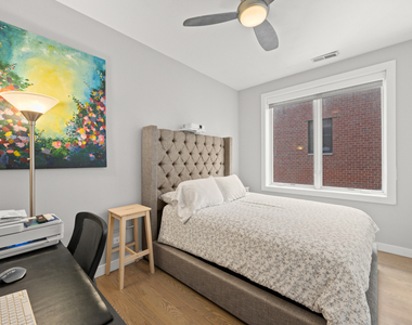 2301 W Wolfram Street - Photo Thumbnail 17