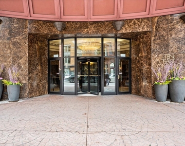 10 E Ontario Street - Photo Thumbnail 1