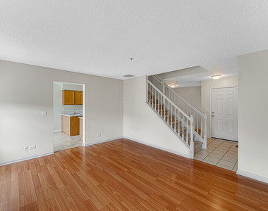2588 Dickens Court - Photo Thumbnail 8