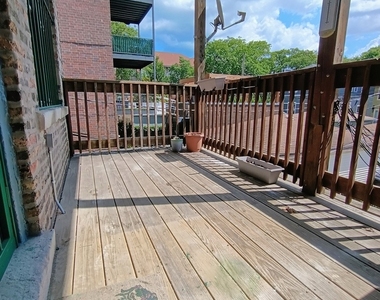 1911 W Belmont Avenue - Photo Thumbnail 12