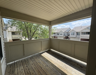 2268 Vanderbilt Drive - Photo Thumbnail 4