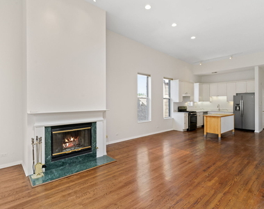 1710 W Erie Street - Photo Thumbnail 3