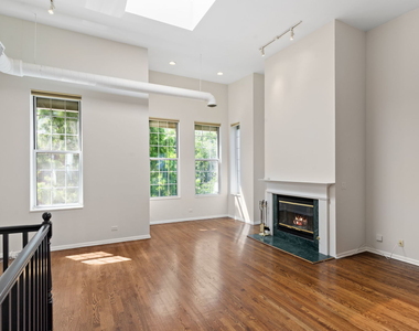 1710 W Erie Street - Photo Thumbnail 1