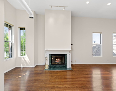 1710 W Erie Street - Photo Thumbnail 2