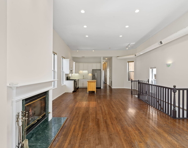 1710 W Erie Street - Photo Thumbnail 8