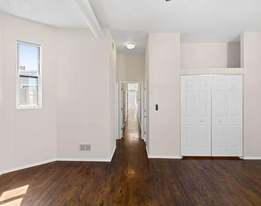1710 W Erie Street - Photo Thumbnail 16