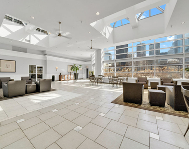 545 N Dearborn Street - Photo Thumbnail 33
