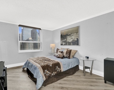 545 N Dearborn Street - Photo Thumbnail 7