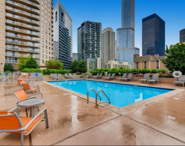 545 N Dearborn Street - Photo Thumbnail 23