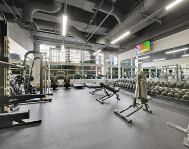 545 N Dearborn Street - Photo Thumbnail 26