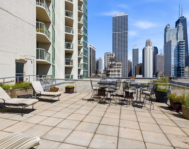 111 W Maple Street - Photo Thumbnail 20