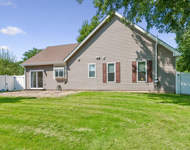 1329 Amaranth Drive - Photo Thumbnail 13