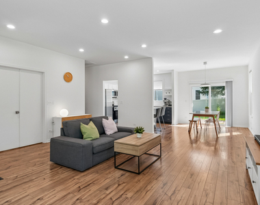 1329 Amaranth Drive - Photo Thumbnail 3
