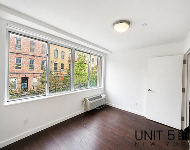 286 Stanhope Street - Photo Thumbnail 6