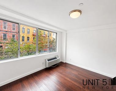 286 Stanhope Street - Photo Thumbnail 8