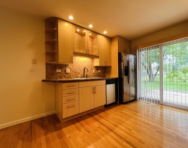 1101 Anthony Road - Photo Thumbnail 9