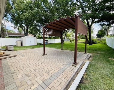 1101 Anthony Road - Photo Thumbnail 27