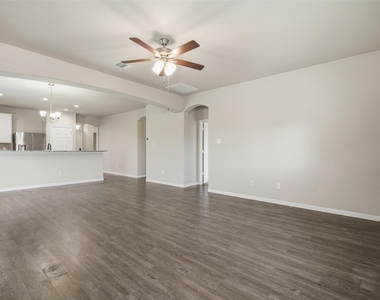 4305 E Bayou Maison Circle - Photo Thumbnail 11