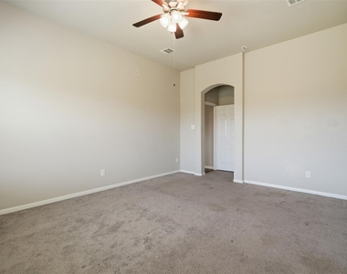 4305 E Bayou Maison Circle - Photo Thumbnail 15