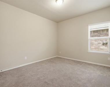 4305 E Bayou Maison Circle - Photo Thumbnail 20