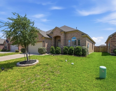 4305 E Bayou Maison Circle - Photo Thumbnail 1