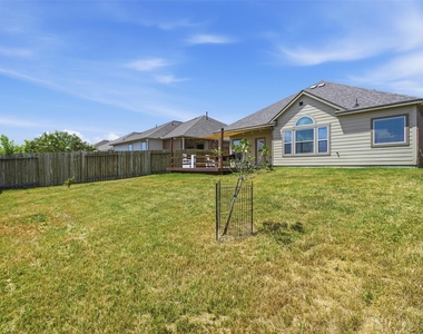4305 E Bayou Maison Circle - Photo Thumbnail 27