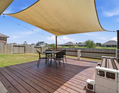 4305 E Bayou Maison Circle - Photo Thumbnail 25