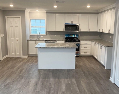 4620 Nichols Street - Photo Thumbnail 10