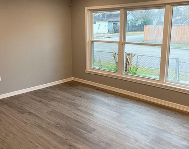 4620 Nichols Street - Photo Thumbnail 13