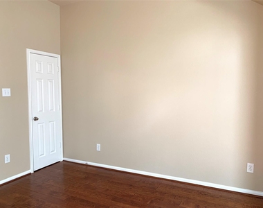 2822 Chalet Knolls Lane - Photo Thumbnail 29