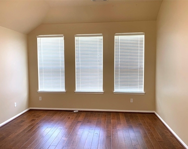 2822 Chalet Knolls Lane - Photo Thumbnail 22
