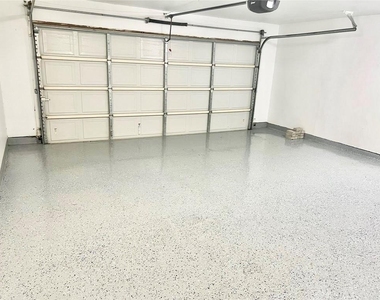 17707 Cypress Laurel Street - Photo Thumbnail 9