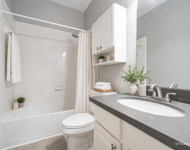 3143 W Hampton Drive - Photo Thumbnail 14